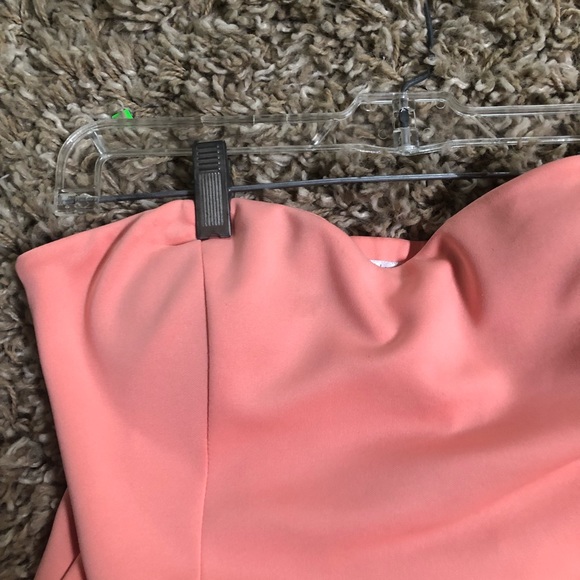 SUMMER/SPRING Peach Strapless Dress 🍑 - Picture 4 of 6